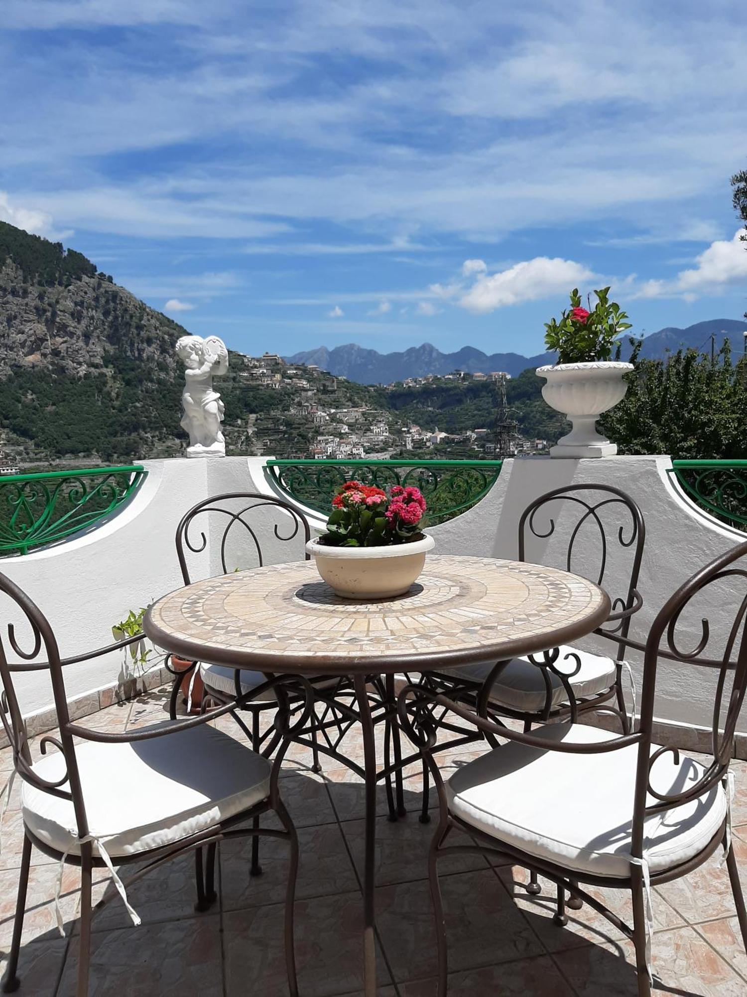 Apartamento Silvy House Amalfi Exterior foto
